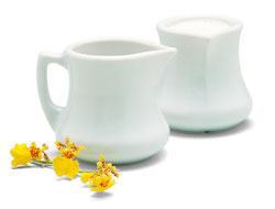 Carlisle 456302 Creamer Pitcher, 3 Oz., 2-5/9" Dia., Handled, Stain-resistant, Dishwasher Safe, San, White