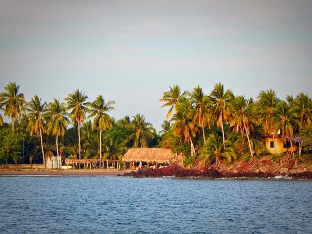 Views coming into the gorgeous anchorage at Mantanchen Bay