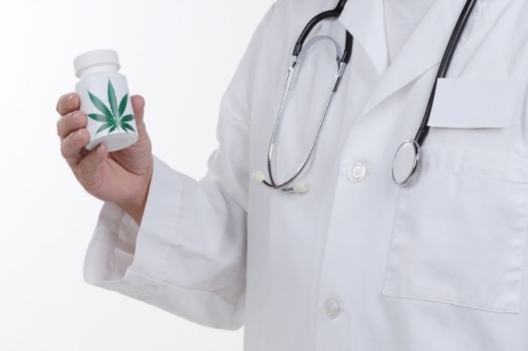 Los especialistas médicos que consumen más cannabis