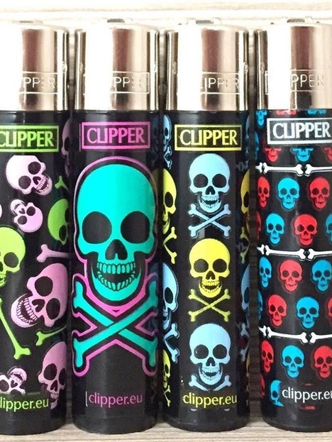 Encendedor Clipper Color Skull