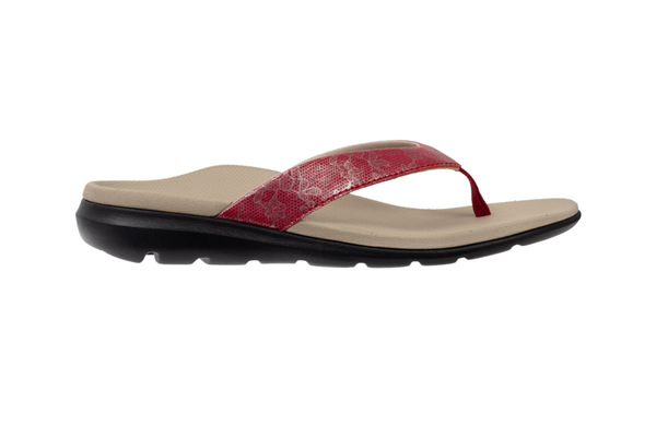 Large 129613 groovewmsred flat