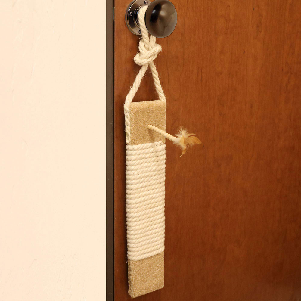 Ware Manufacturing Kitty Door Hanger 19 Inch Sisal Scratching Pad