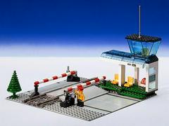LEGO Set | Manual Level Crossing LEGO Train