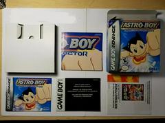 Complete  | Astro Boy Omega Factor GameBoy Advance