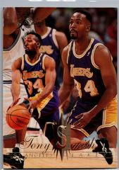 Tony Smith Basketball Cards 1994 Flair Prices