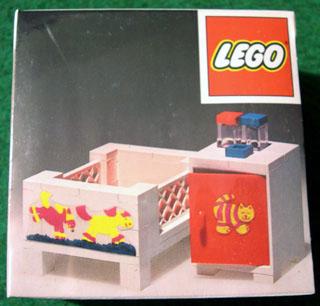 Baby's Cot and Cabinet #271 LEGO Homemaker