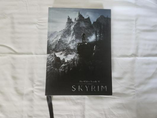 Elder Scrolls V Skyrim [Collector's Edition Prima Hardcover] photo