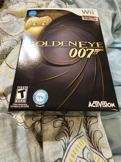 007 GoldenEye [Walmart Gold Controller Bundle] photo