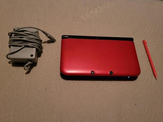 Nintendo 3DS XL Black & Red photo