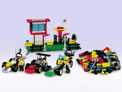 The Race of the Year #4176 LEGO Creator Prices