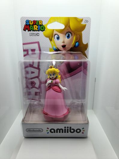 Peach - Super Mario photo