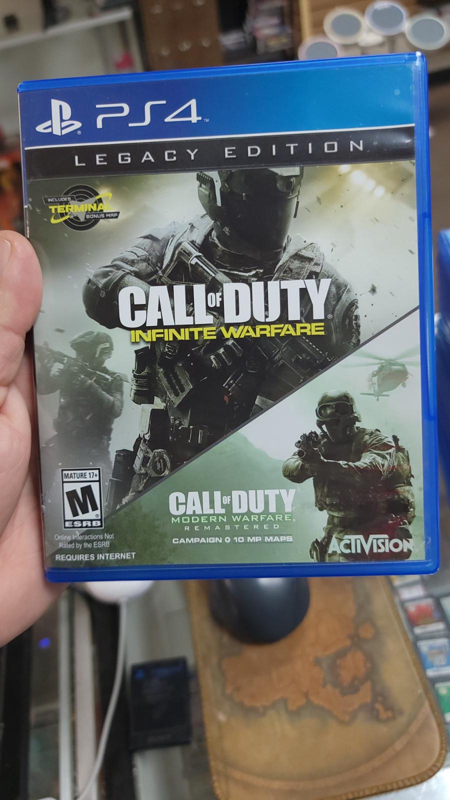 Call of Duty Infinite Warfare Legacy Edition Item, Box, and Manual