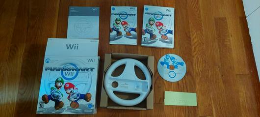 Mario Kart Wii [Wheel Bundle] photo