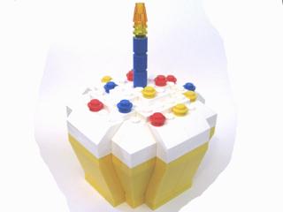 Legoland California 10th Birthday Cupcake Box LEGO LEGOLAND Parks