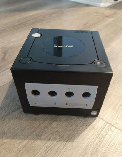 Black Gamecube System [DOL-001] Cover Art