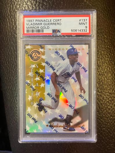 Vladimir Guerrero [Mirror Gold] #137 photo