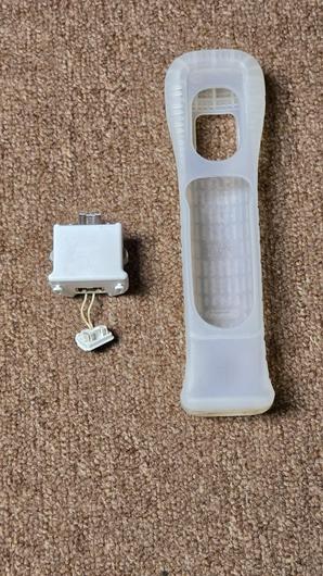 White Wii MotionPlus Adapter photo