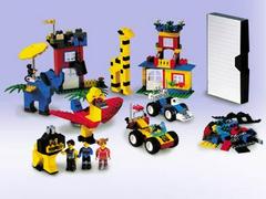 LEGO Set | Building Stories With NaNa Bird LEGO Creator