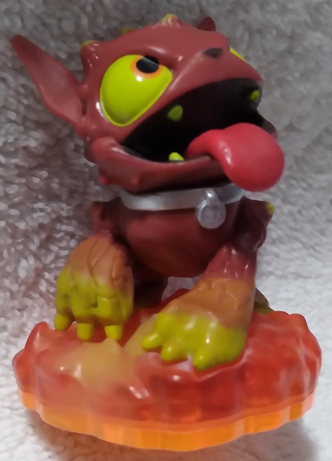 skylanders hot dog figure