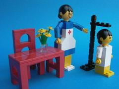 LEGO Set | Doctor's Office LEGO Homemaker