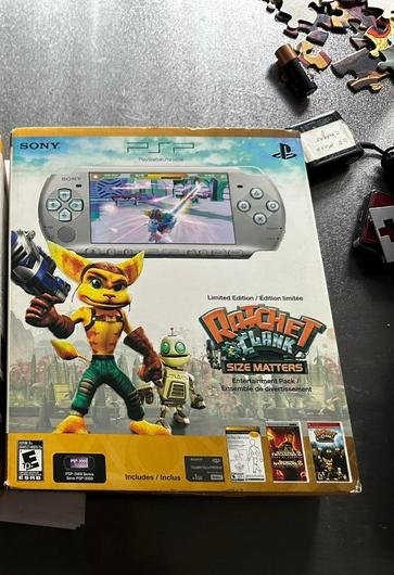 PSP 3000 Limited Edition Ratchet & Clank Version [Mystic Silver] photo
