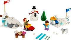 LEGO Set | Winter Snowball Fight LEGO Holiday