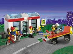 LEGO Set | Shell Select Shop LEGO Town