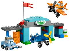 LEGO Set | Skipper's Flight School LEGO DUPLO Disney