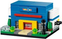 LEGO Set | Bricktober Toys R Us Store LEGO Promotional