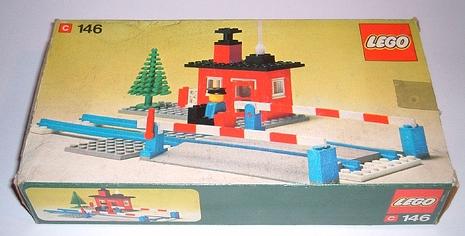 Level Crossing #146 LEGO Train