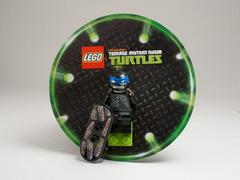Shadow Leonardo [Comic Con] LEGO Teenage Mutant Ninja Turtles Prices