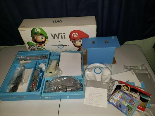 Nintendo Wii System [Mario Kart White Bundle ] Cover Art