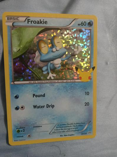 Froakie [Holo] #22 photo