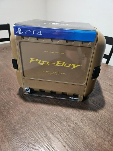 Fallout 4 [Game of the Year Pip-Boy Edition] photo