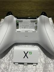 View With Battery Cover Removed.  | Microsoft Xbox One S Xfest 19 Controller Xbox One
