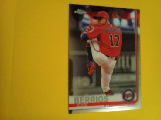 Jose Berrios #123 photo