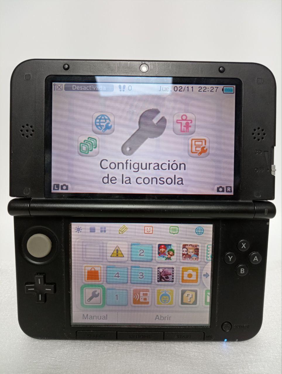 Nintendo 3DS XL Silver Mario & Luigi Limited Edition Item, Box, and