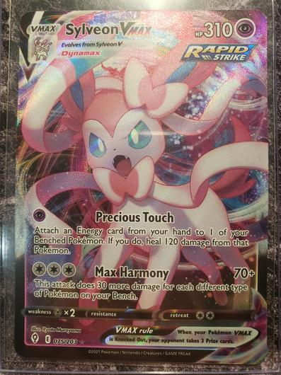 Sylveon VMAX #75 photo