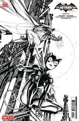 Batman / Catwoman: The Gotham War - Battle Lines [Ngu] #1 (2023) Comic Books Batman / Catwoman: The Gotham War - Battle Lines Prices