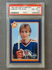 Passing the Puck #39 Hockey Cards 1982 Neilson's Gretzky Prices