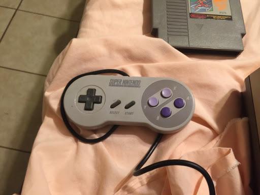 Super Nintendo Controller photo