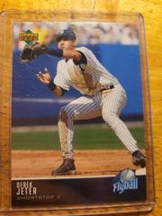 Derek Jeter #23 Baseball Cards 2005 Upper Deck Flyball Prices