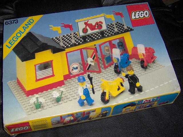 Motorcycle Shop #6373 LEGO Town