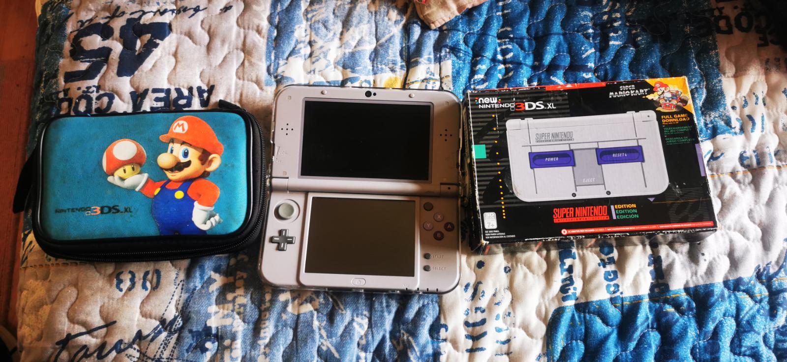 New Nintendo 3DS XL Super NES Item, Box, and Manual Nintendo 3DS