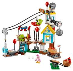 LEGO Set | Pig City Teardown LEGO Angry Birds Movie