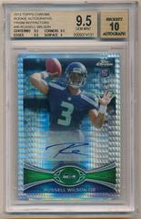 Russell Wilson [Stands in Background Autograph Prism Refractor] #40 Football Cards 2012 Topps Chrome Prices