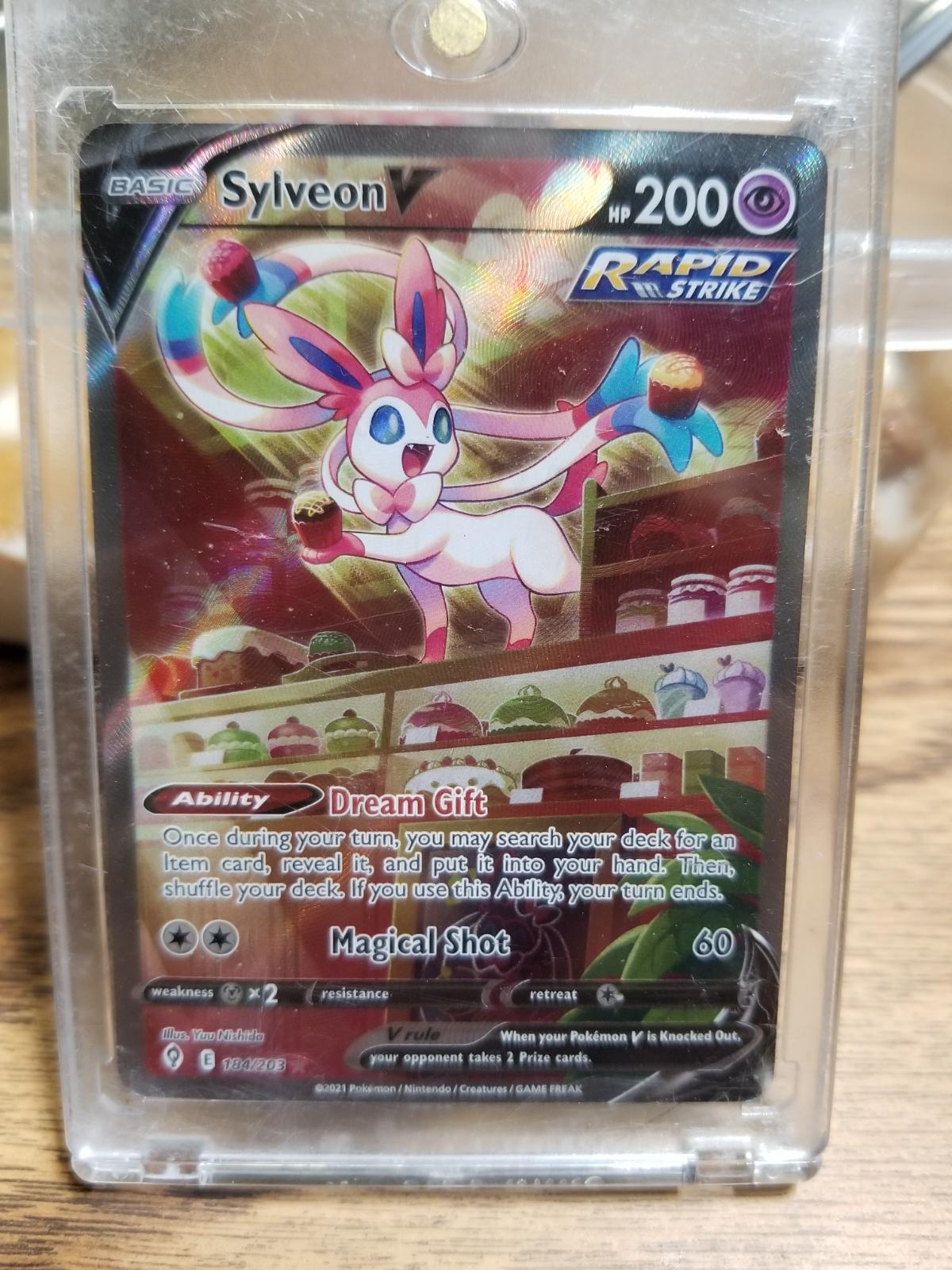 Sylveon V | Ungraded | Pokemon Evolving Skies