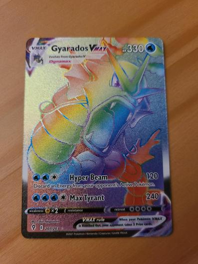 Gyarados VMAX #207 photo