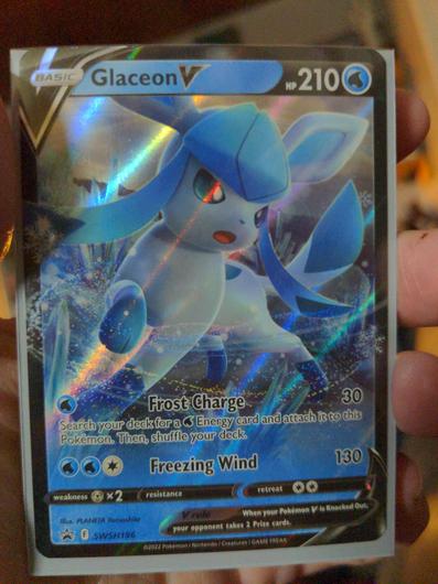 Glaceon V #SWSH196 photo