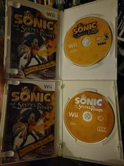 Two Varieties Of Box Content | Sonic and the Secret Rings Wii